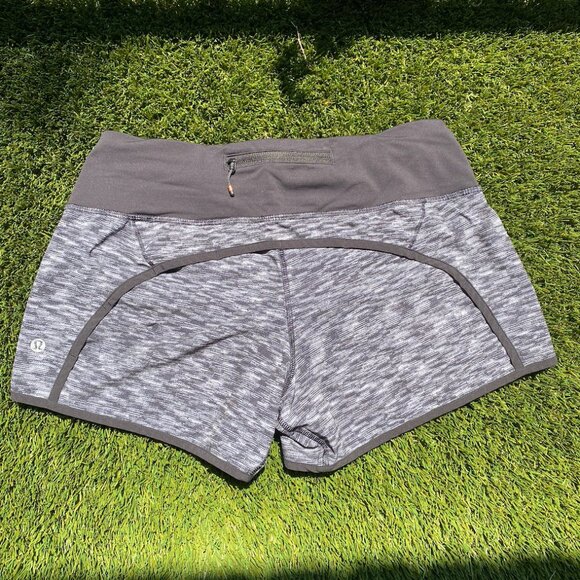 Lululemon Speed nUp 2.5inch Black and Grey Short - Picture 3 of 5